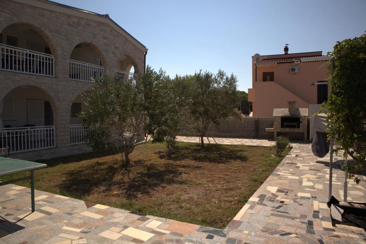 Apartmani Sanja Вир Екстер'єр фото