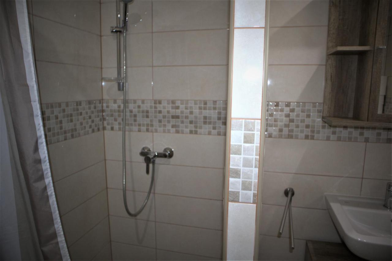 Apartmani Sanja Вир Екстер'єр фото